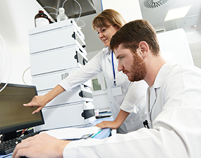 what do krss know about laboratory benches and mass spec